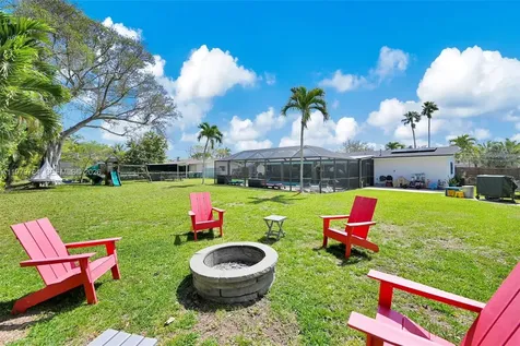 8935 SW 186th Terrace Cutler Bay FL 33157