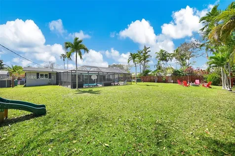 8935 SW 186th Terrace Cutler Bay FL 33157