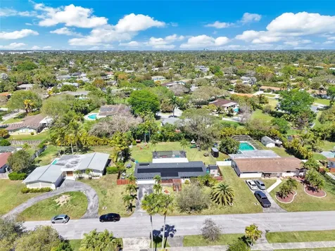 8935 SW 186th Terrace Cutler Bay FL 33157