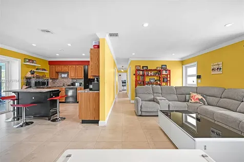 8935 SW 186th Terrace Cutler Bay FL 33157
