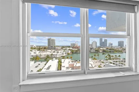 6900 Bay Drive Miami Beach FL 33141