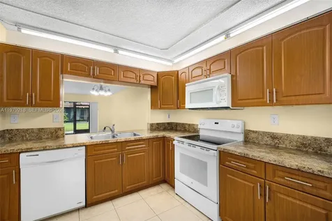 35 Cortez Way Davie FL 33324