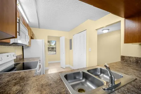 35 Cortez Way Davie FL 33324