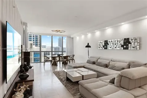 3101 S Ocean Drive Hollywood FL 33019