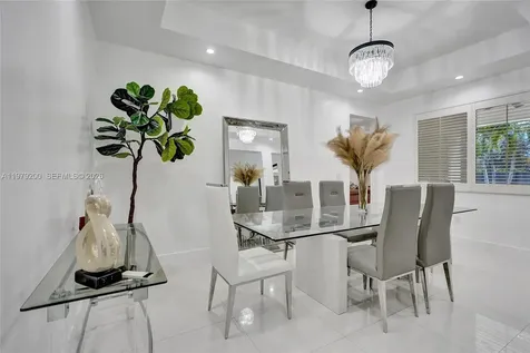 13676 SW 33rd Terrace Miami FL 33175