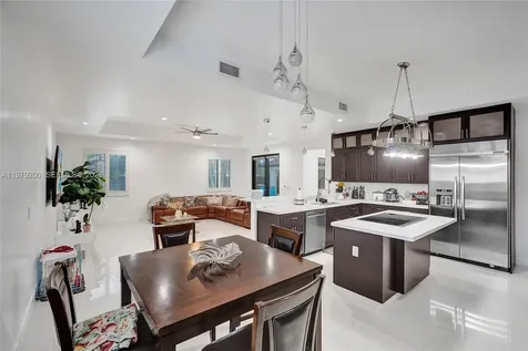 13676 SW 33rd Terrace Miami FL 33175