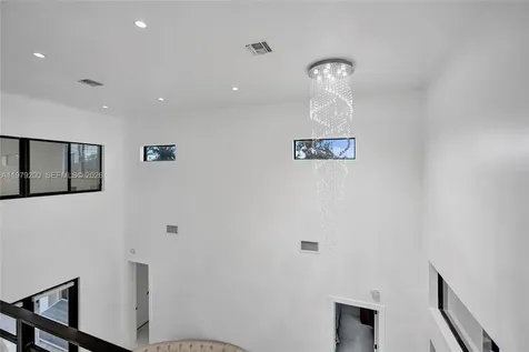 13676 SW 33rd Terrace Miami FL 33175