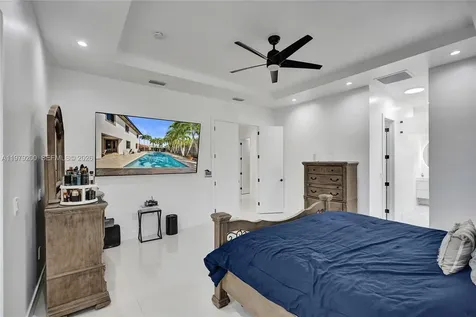 13676 SW 33rd Terrace Miami FL 33175