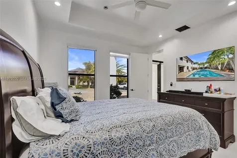 13676 SW 33rd Terrace Miami FL 33175