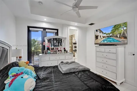 13676 SW 33rd Terrace Miami FL 33175