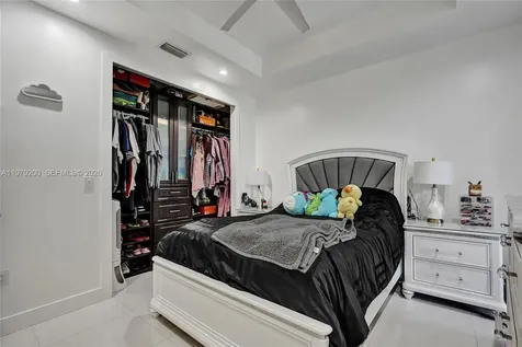 13676 SW 33rd Terrace Miami FL 33175