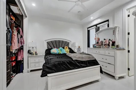13676 SW 33rd Terrace Miami FL 33175