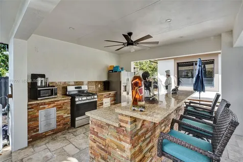 13676 SW 33rd Terrace Miami FL 33175