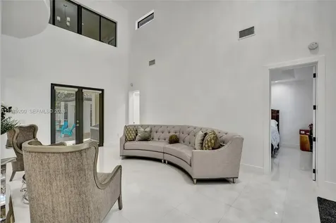 13676 SW 33rd Terrace Miami FL 33175