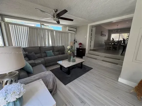 160 South Drive Miami Springs FL 33166