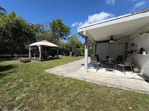 160 South Drive Miami Springs FL 33166