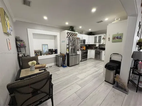 160 South Drive Miami Springs FL 33166