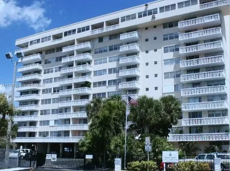 13155 Ixora Court North Miami FL 33181