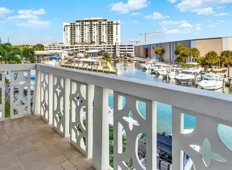 13155 Ixora Court North Miami FL 33181