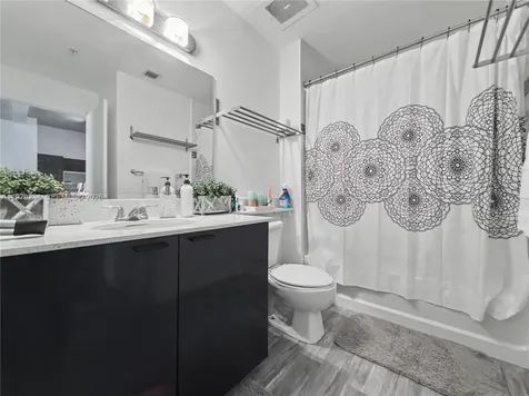 234 NE 3rd Street Miami FL 33132
