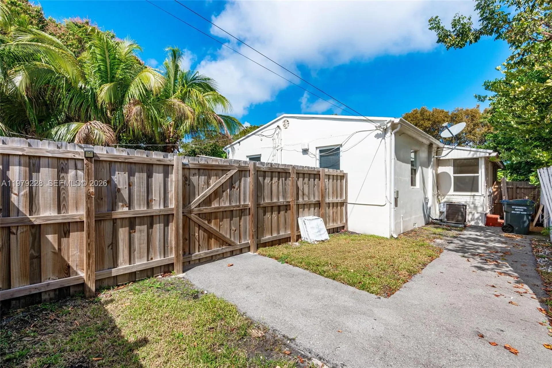 1914 Dewey Street Hollywood FL 33020