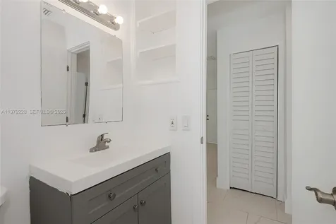 1914 Dewey Street Hollywood FL 33020