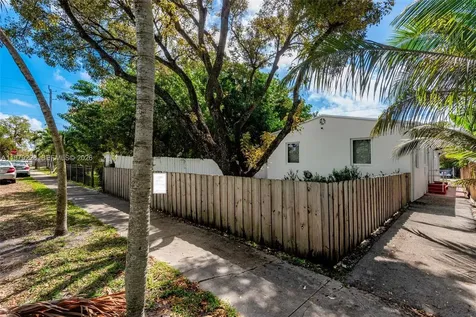 1914 Dewey Street Hollywood FL 33020