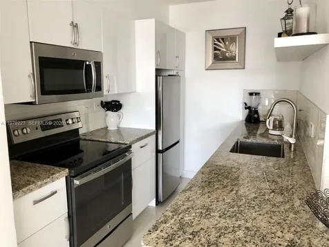 1500 Bay Road Miami Beach FL 33139