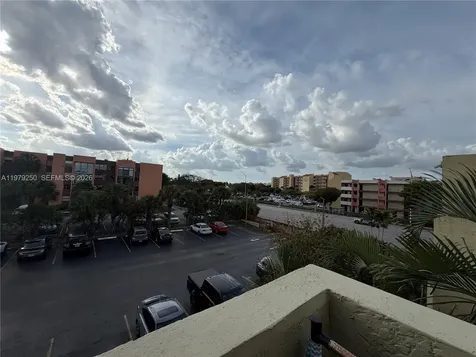 9390 W Flagler Street Miami FL 33174