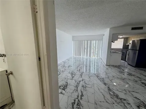 9390 W Flagler Street Miami FL 33174
