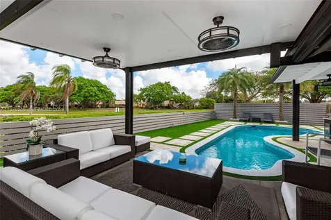 15025 SW 96th Terrace Miami FL 33196