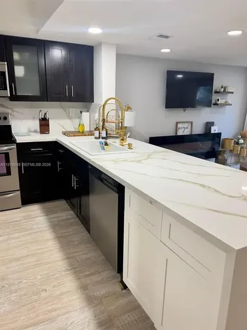 568 N University Drive Plantation FL 33324