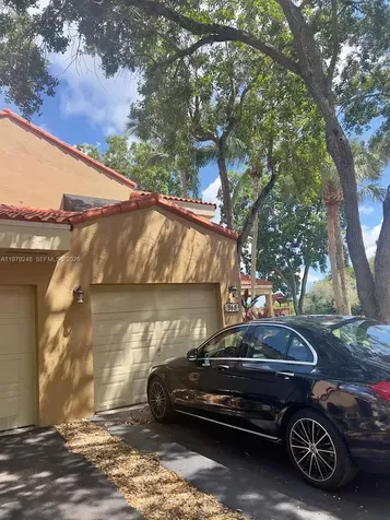 568 N University Drive Plantation FL 33324