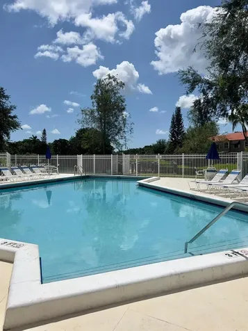 568 N University Drive Plantation FL 33324