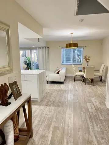 568 N University Drive Plantation FL 33324