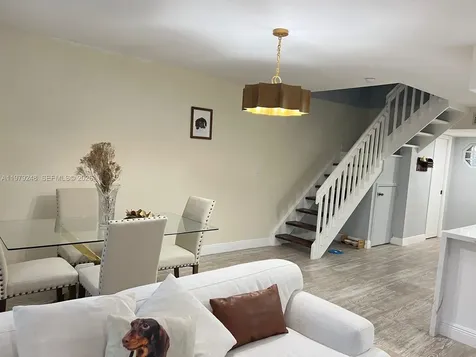 568 N University Drive Plantation FL 33324