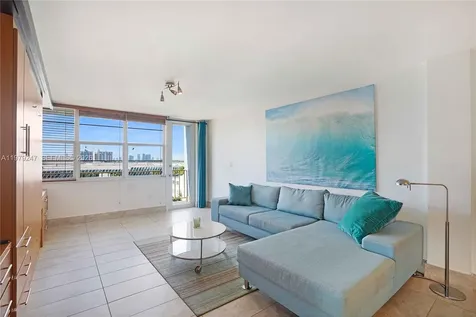 245 18th Street Miami Beach FL 33139