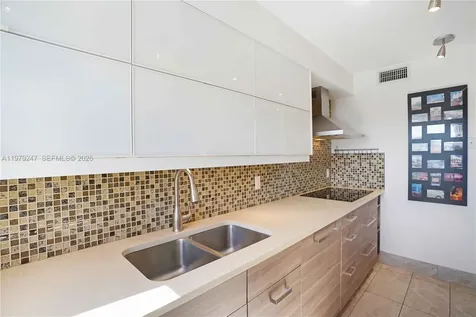 245 18th Street Miami Beach FL 33139