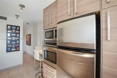 245 18th Street Miami Beach FL 33139