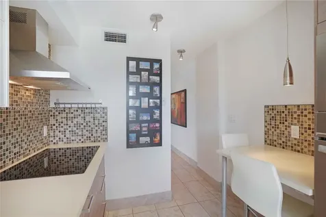 245 18th Street Miami Beach FL 33139