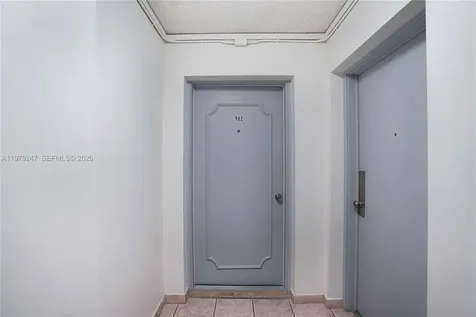 245 18th Street Miami Beach FL 33139
