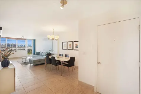 245 18th Street Miami Beach FL 33139