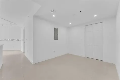 350 S Miami Avenue Miami FL 33130