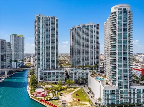 350 S Miami Avenue Miami FL 33130