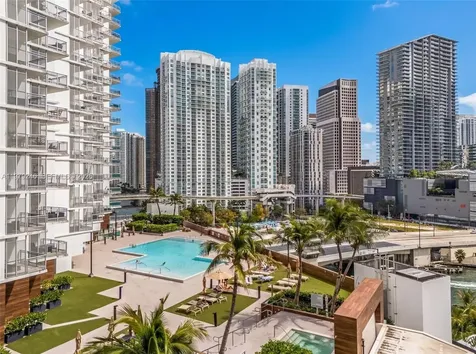 350 S Miami Avenue Miami FL 33130