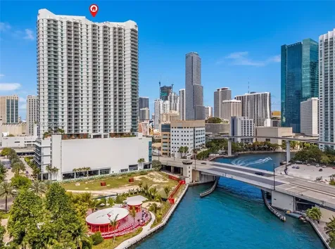 350 S Miami Avenue Miami FL 33130