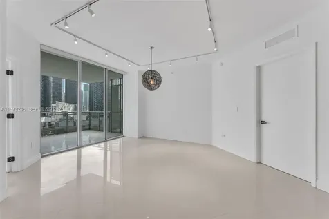 350 S Miami Avenue Miami FL 33130