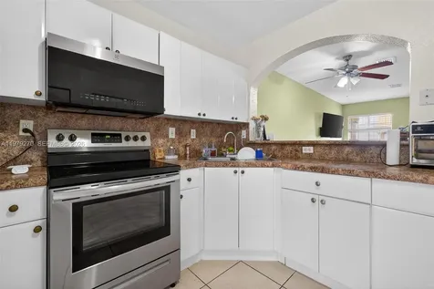 7709 W 36th Avenue Hialeah FL 33018