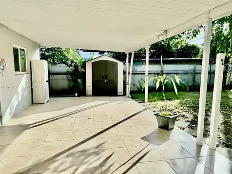 4734 SW 4th Street Miami FL 33134