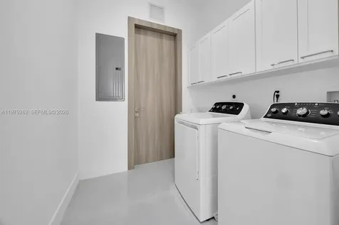 472 S Royal Poinciana Boulevard Miami Springs FL 33166